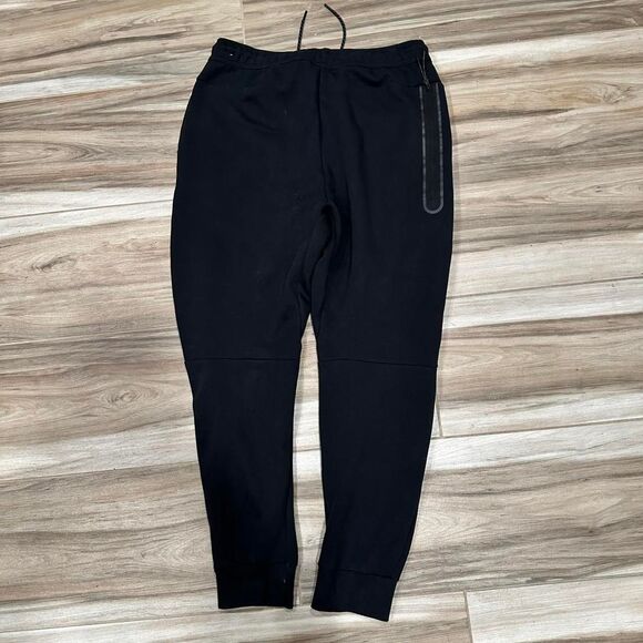Black Nike Tech Fleece Joggers - Picture 2 of 4
